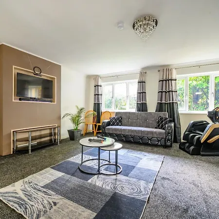 *c.sani* Setup For Your Relaxed & Amazing + Free Parking + Free Fast Wifi * Будинок відпочинку *