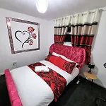 *c.sani* Setup For Your Relaxed & Amazing + Free Parking + Free Fast Wifi * Holiday home *