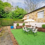 *c.sani* Setup For Your Relaxed & Amazing + Free Parking + Free Fast Wifi * Leeds (West Yorkshire)