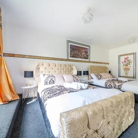 Farm - Self-Contained Home Near City Centre