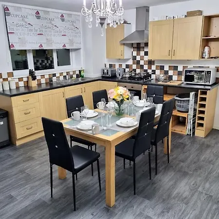 度假居 *c.sani* Setup For Your Relaxed & Amazing + Free Parking + Free Fast Wifi * *