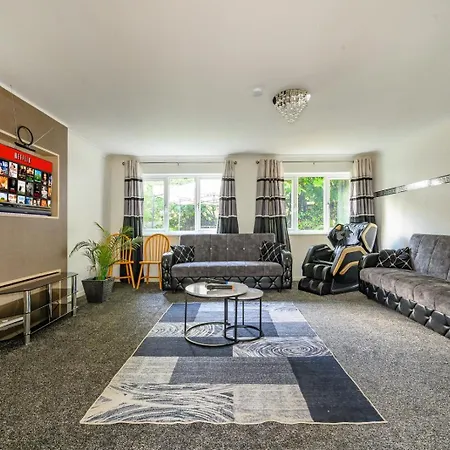 *c.sani* Setup For Your Relaxed & Amazing + Free Parking + Free Fast Wifi * *