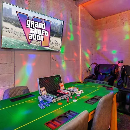 度假居 *c.sani* Setup For Your Relaxed & Amazing + Free Parking + Free Fast Wifi * *