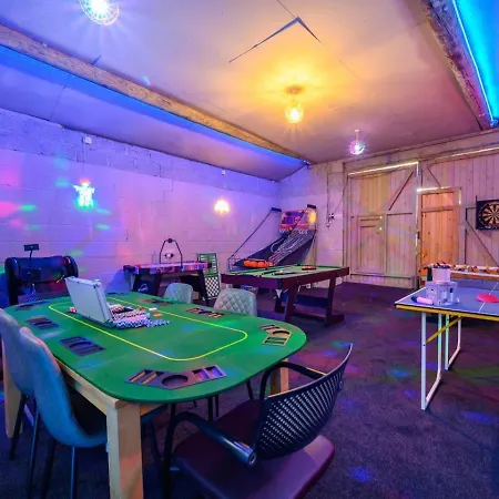 Farm - Self-Contained Home Near City Centre Holiday home