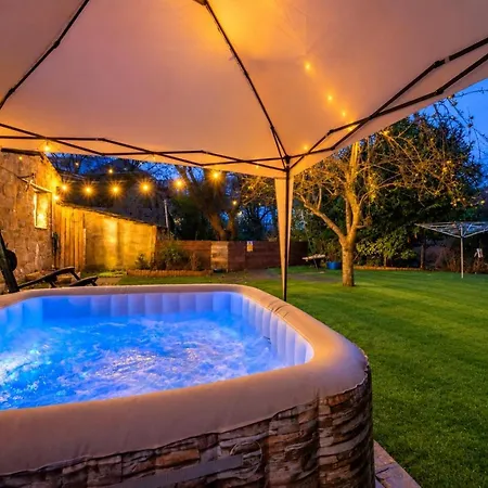 Holiday home Farm - Self-Contained Home Near City Centre Leeds (West Yorkshire)