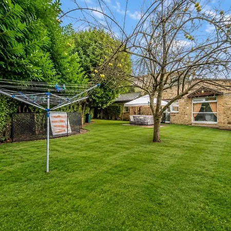 Farm - Self-Contained Home Near City Centre *