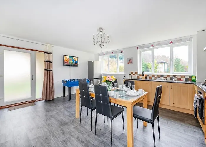 *c.sani* Setup For Your Relaxed & Amazing + Free Parking + Free Fast Wifi * بيت للعطل *