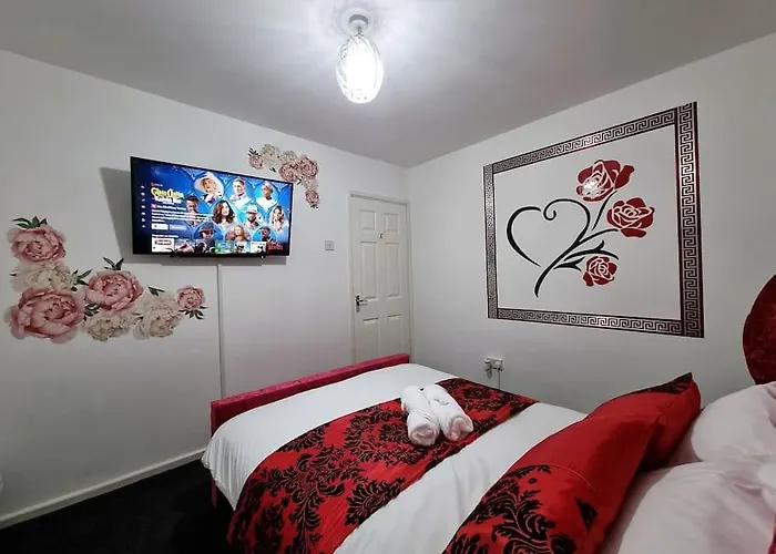 *c.sani* Setup For Your Relaxed & Amazing + Free Parking + Free Fast Wifi * ليدز