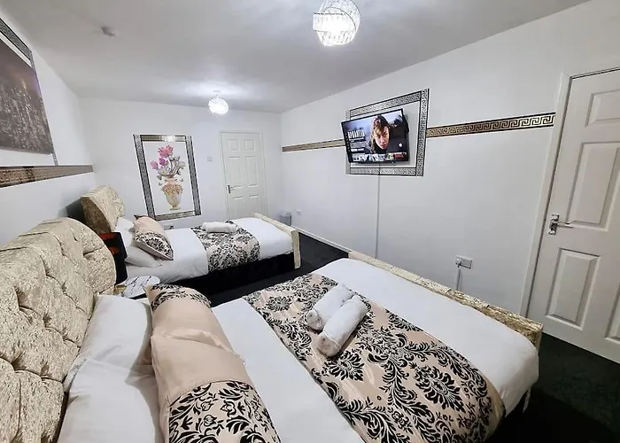 *c.sani* Setup For Your Relaxed & Amazing + Free Parking + Free Fast Wifi * بيت للعطل *