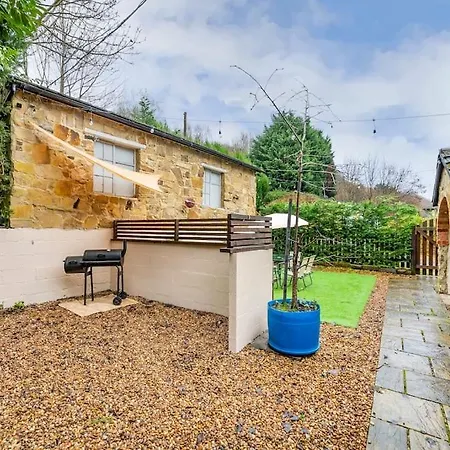 *c.sani* Setup For Your Relaxed & Amazing + Free Parking + Free Fast Wifi * Leeds (West Yorkshire)