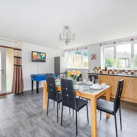 *c.sani* Setup For Your Relaxed & Amazing + Free Parking + Free Fast Wifi * Holiday home *