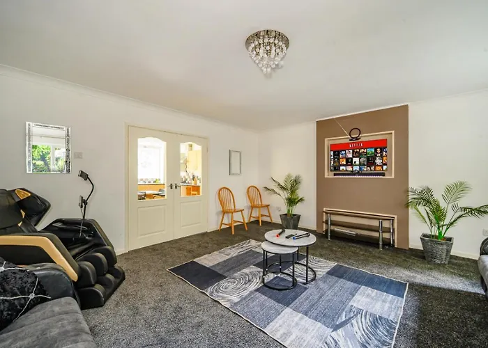 *c.sani* Setup For Your Relaxed & Amazing + Free Parking + Free Fast Wifi * 利兹