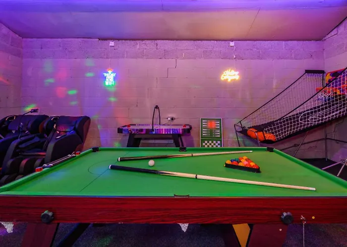 度假居 *c.sani* Setup For Your Relaxed & Amazing + Free Parking + Free Fast Wifi * 利兹