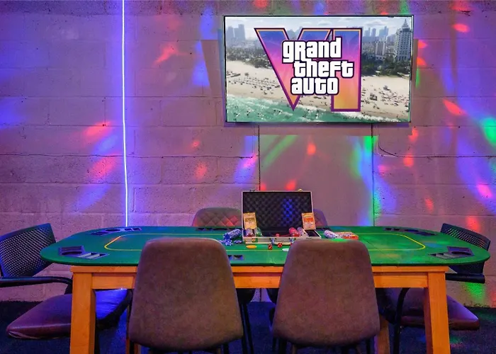 *c.sani* Setup For Your Relaxed & Amazing + Free Parking + Free Fast Wifi * * 利兹