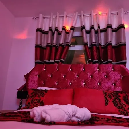 *c.sani* Setup For Your Relaxed & Amazing + Free Parking + Free Fast Wifi * Dom wakacyjny Leeds (West Yorkshire)